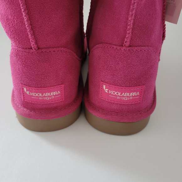 SOLD * Brand new ugg boots in magenta pink - Picture 2 of 4